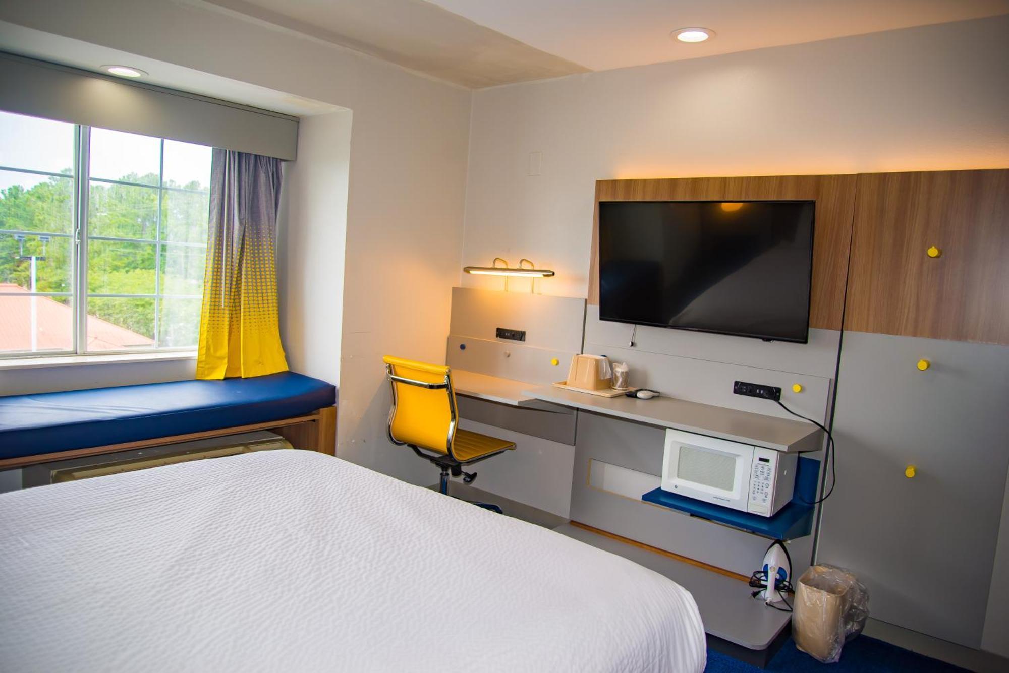 Microtel Inn & Suites By Wyndham Daphne Buitenkant foto