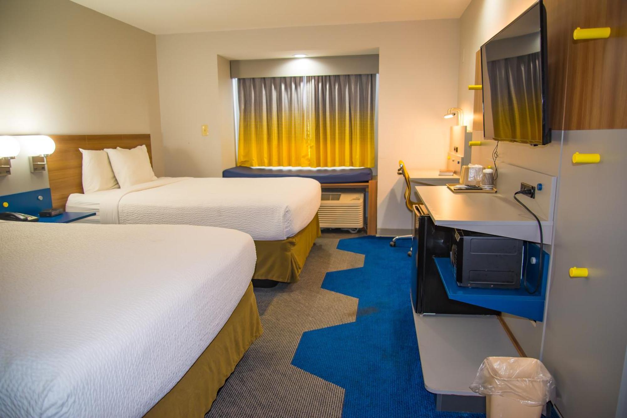 Microtel Inn & Suites By Wyndham Daphne Buitenkant foto